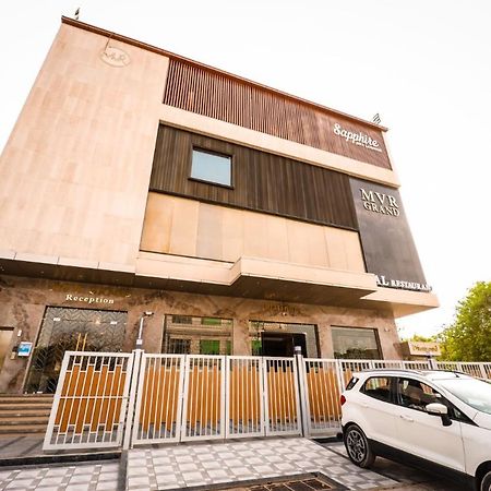 Hotel Mvr Grand Kanpur Exterior foto
